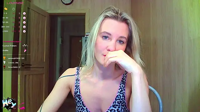 Caramel_piegirl live sex cam