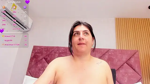 Gabriela_1x's cam snapshot