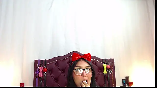 Sophie-dbs's cam snapshot