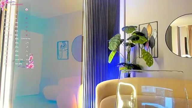 HottieLillyXXX's cam snapshot