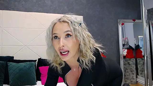 IssaSmith live sex cam