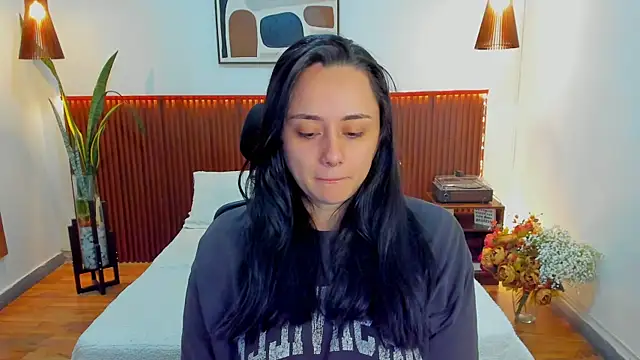 KatherineBond's cam snapshot