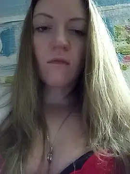 KattyLuuu's cam snapshot