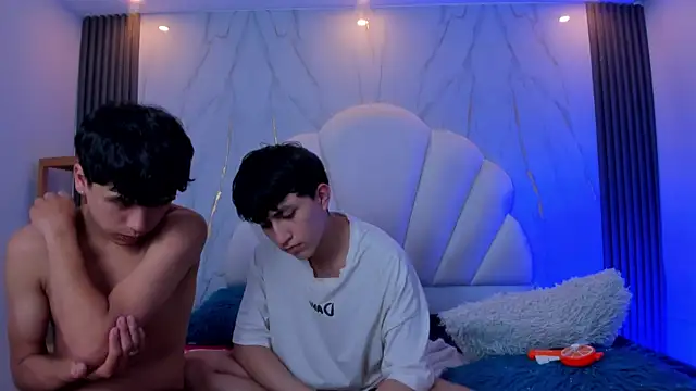 hoot_booys_ live sex cam