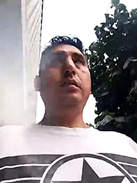 Yrresistible666's cam snapshot