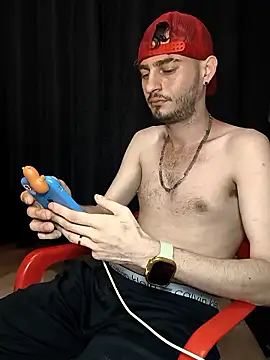 bigcockwhite777's cam snapshot