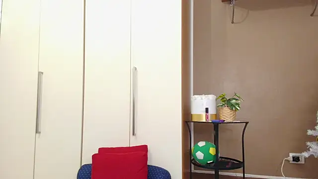 ScarletVerdi live sex cam