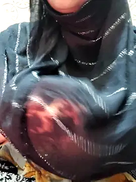 Indian-Nazia live sex cam