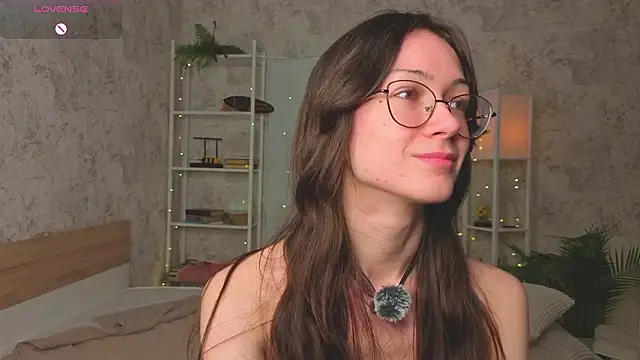 ReneeLippeatt live sex cam