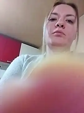 Mommygetnaughty live sex cam