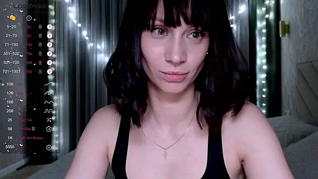 Alice_Wonders live sex cam