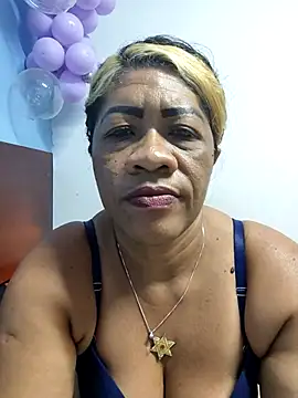 Tocameamor live sex cam