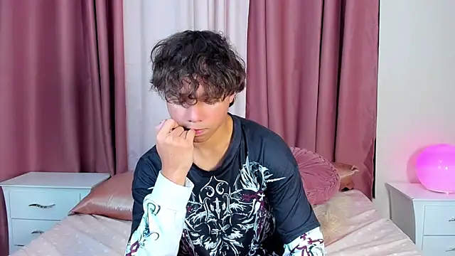 Honeymoon_sariel live sex cam