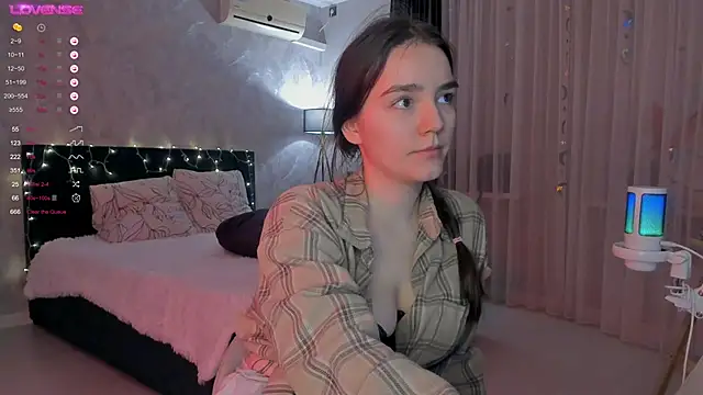 sweete_chantal's cam snapshot