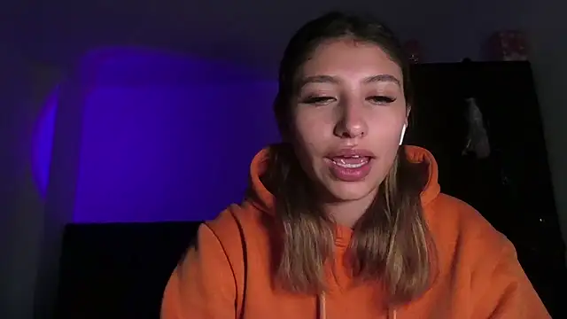 AliceTeenager___'s cam snapshot