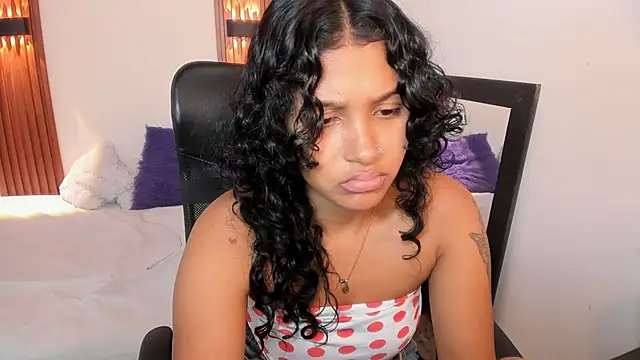 LyraFrost5's cam snapshot