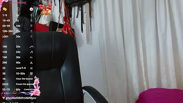 Scarlett_3X's cam snapshot