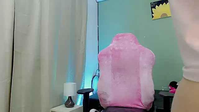 Mishell_hot_'s cam snapshot