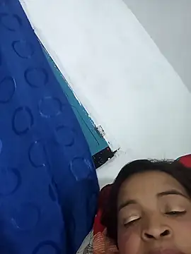 _violetta_-'s cam snapshot