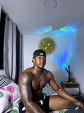 ronnie_7777 live sex cam