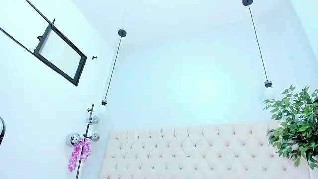 Victoria_Coleman live sex cam