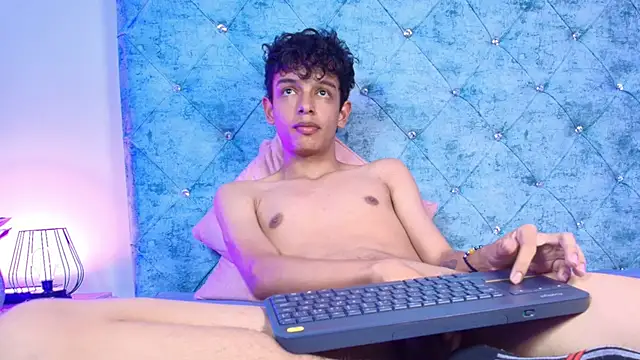 maxfrost_1's cam snapshot