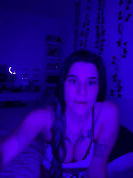 julieeeeee75's cam snapshot