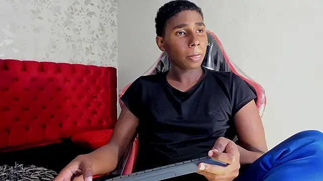 teylor_lovee live sex cam