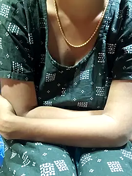 call_me_ammulu099's cam snapshot