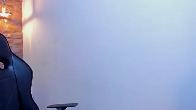 Emmaa_white_'s cam snapshot