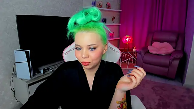 EnergyBunny_1's cam snapshot