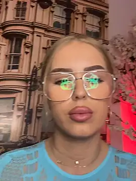 AubrieleRouj1 live sex cam