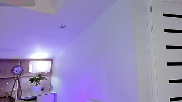 MiaMuse live sex cam