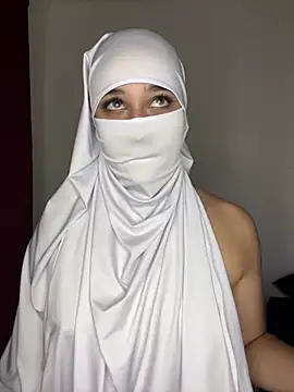 Raishaa-'s cam snapshot