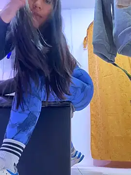 kim_monti live sex cam