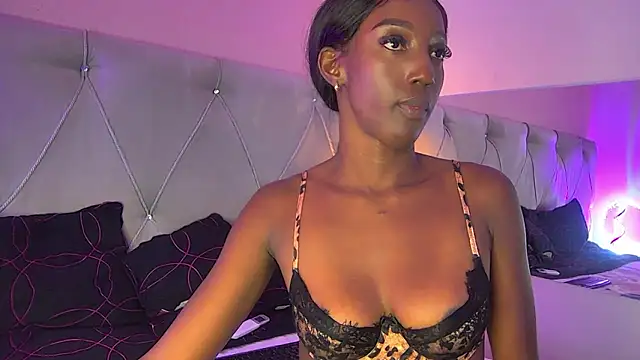 FiorelaLenin live sex cam