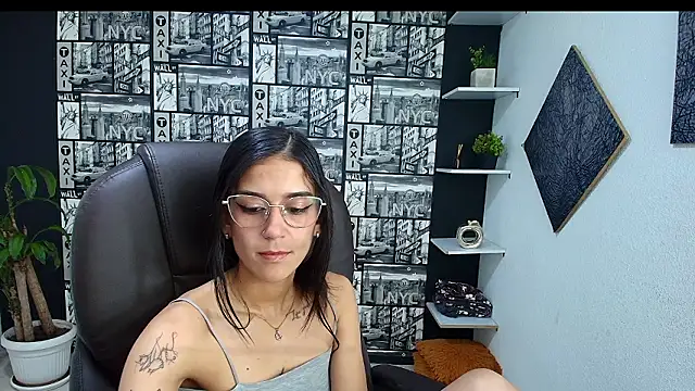 DanielaMonroe's cam snapshot