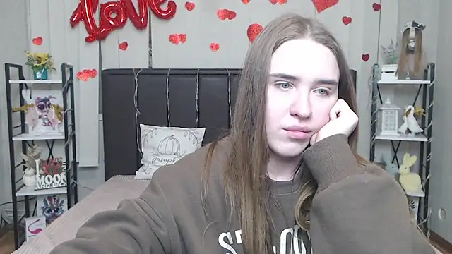 LauraHlot live sex cam