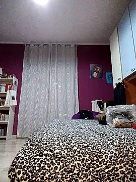 Akemi_rossi live sex cam