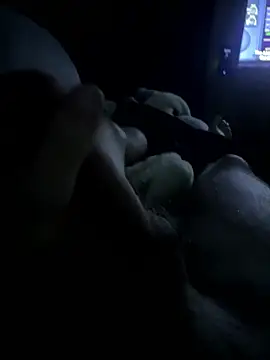 tomasek28 live sex cam