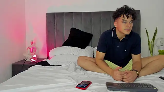 RedNDizzy's cam snapshot