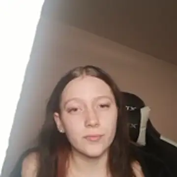 YoungLisaa18's cam snapshot