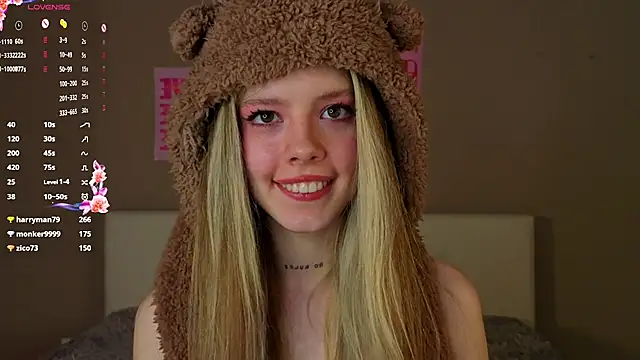 TiffinyMergist live sex cam