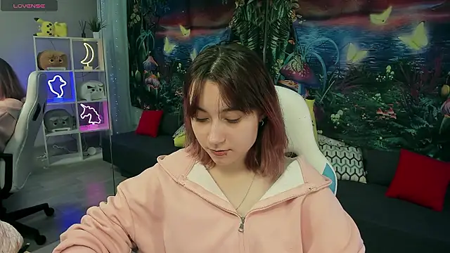 ClaraParks's cam snapshot