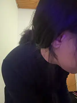 Kitty_yukimura live sex cam