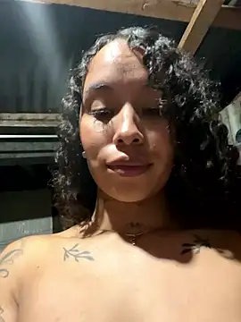 MarieLeon live sex cam