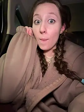 FroggyAnna live sex cam