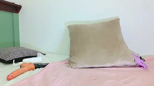 ximenna_w's cam snapshot