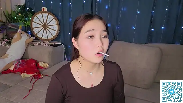 ColettaMejias live sex cam