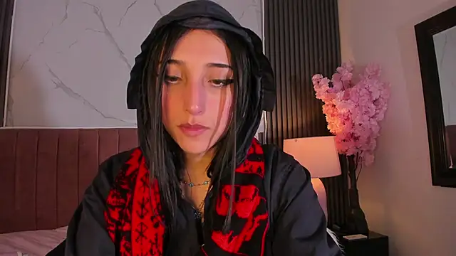 Evabellee's cam snapshot